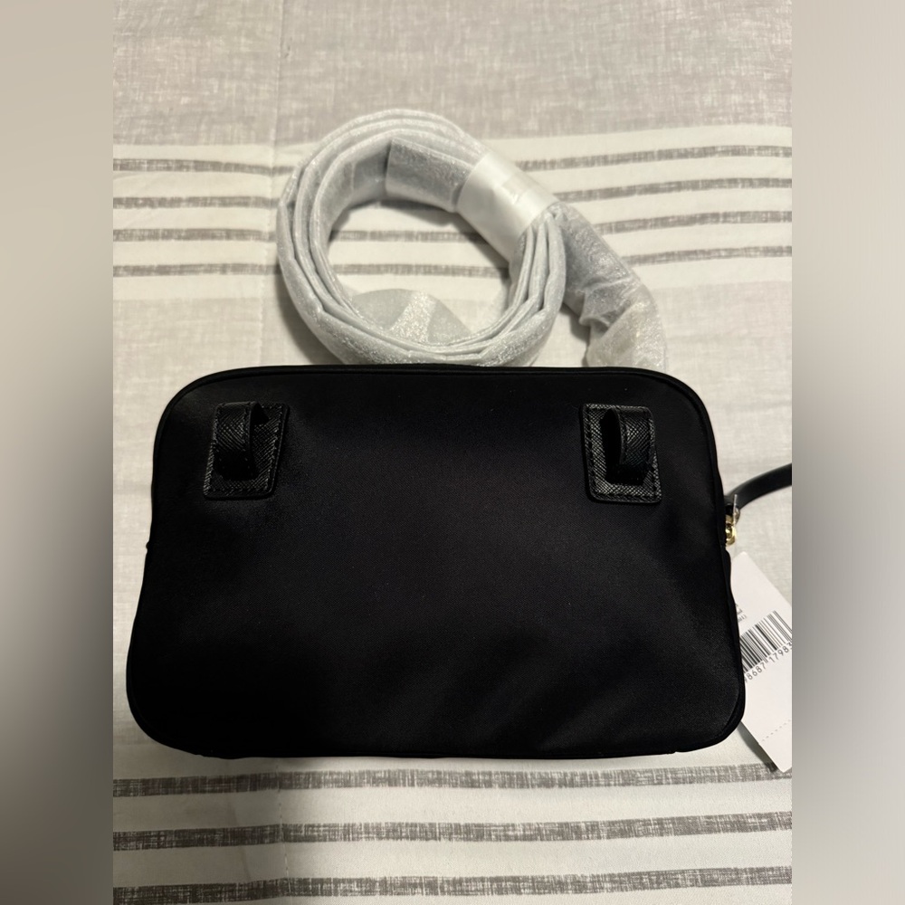 Kate Spade Wilson Road Black Nylon Fanny Medium Belt
Bag NWT - Picture 6 of 8